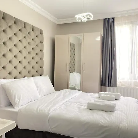 Chic Studio Flat 5 Min To Trump Tower And Metro *