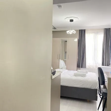 Chic Studio Flat 5 Min To Trump Tower And Metro * Istanbul